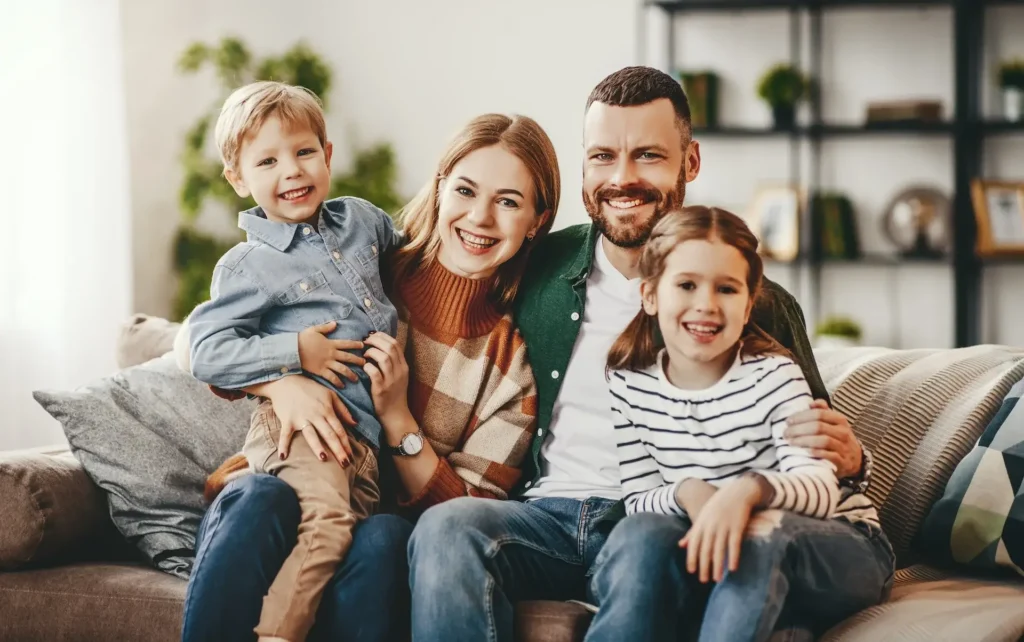 D1 Dentistry on Main - Hero Image of Happy Family (2)