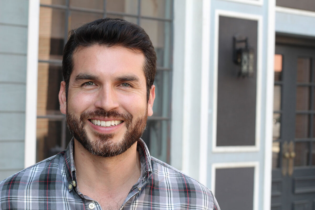 Smile Makeovers In Lansdale: Combining Treatments For A Confident, Healthy Smile